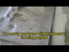 Vermaak de Volwassen Rots Binnen het Beklimmen Houten Hars ISO9001 ISO14001 van het Muurstaal